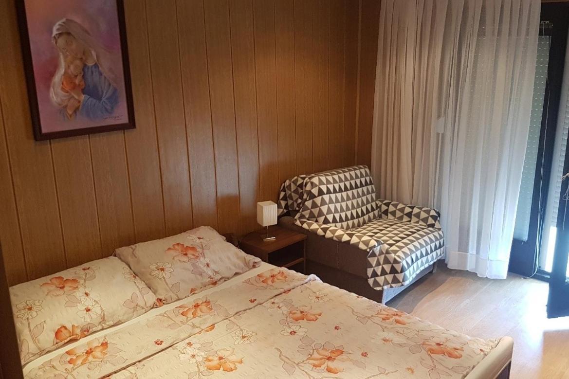 Apartments For Families With Children Lopar, Rab - 10402 מראה חיצוני תמונה