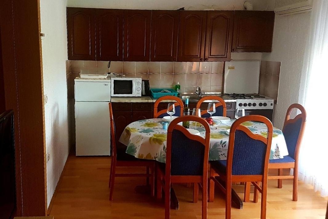 Apartments For Families With Children Lopar, Rab - 10402 מראה חיצוני תמונה